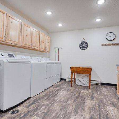 Sunrise Cabin At Highland Meadows Хот Спрингс Екстериор снимка