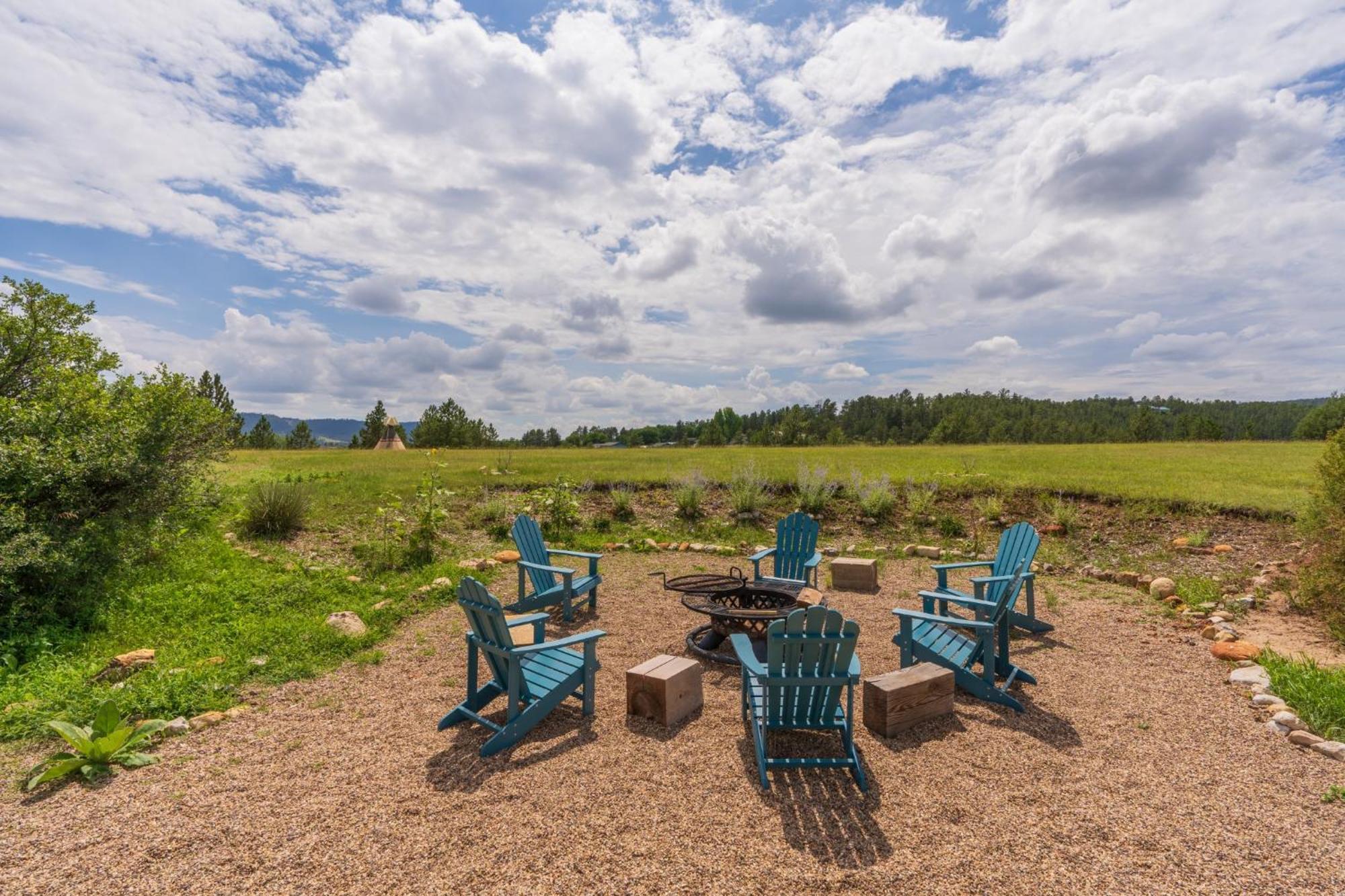 Sunrise Cabin At Highland Meadows Хот Спрингс Екстериор снимка